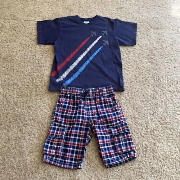 Boys size 8 patriotic short set