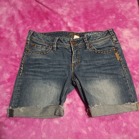 Silver Jeans Pioneer Denim Shorts Womens 29 Medium‎ Wash Low Rise Cuffed