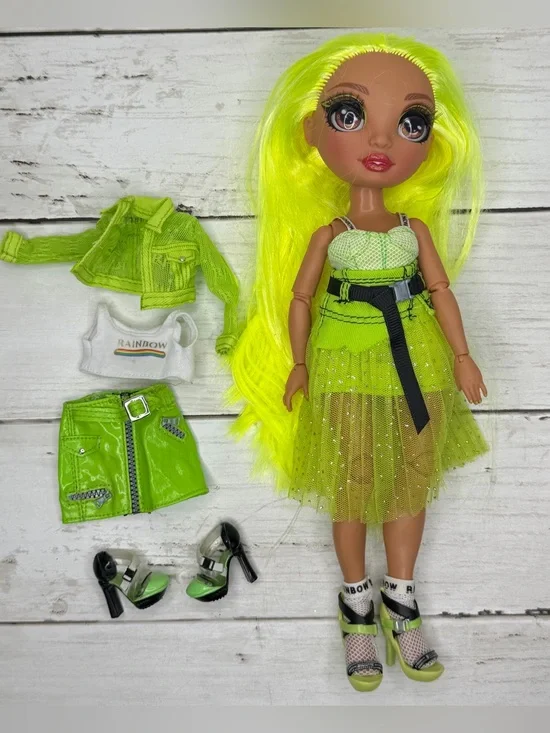 Rainbow High Karma Nichols Fashion Doll with Outfits - Neon Green MGA