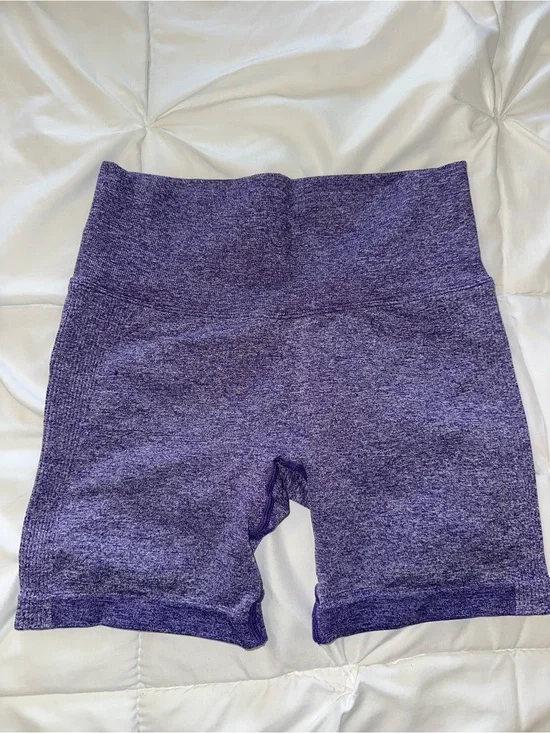 YEOREO Purple Seamless High Rise Biker Shorts Size Small Workout Activewear