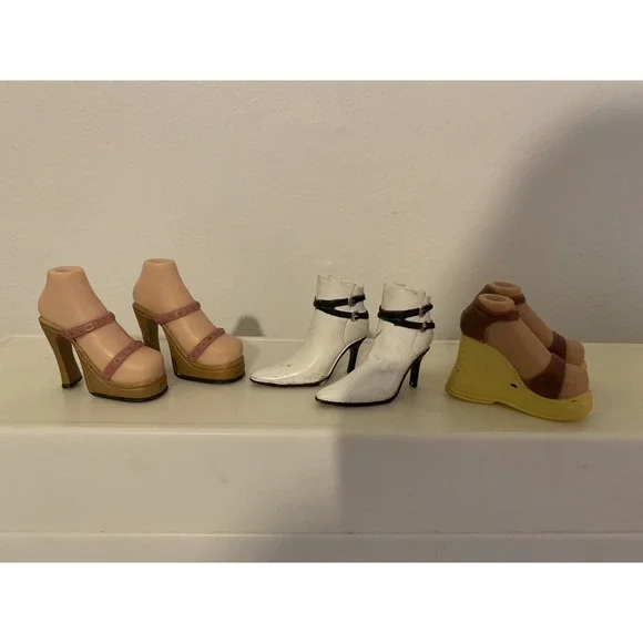 3 Pairs Of Bratz Doll Shoes Rock Angelz Jade White Boots‎ Wedges Heels