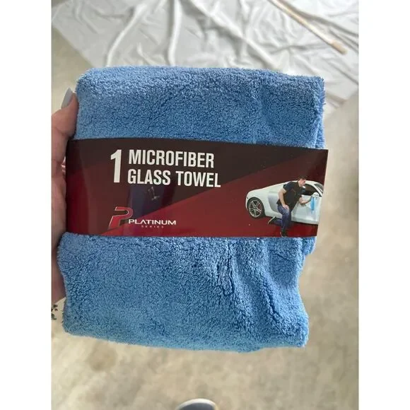 platiunum plus 1 large microfiber glass towel