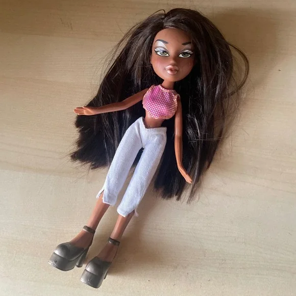 Vtg Bratz SASHA Doll 2001 MGA‎ Entertainment 1st Edition Platform Shoes Clothes