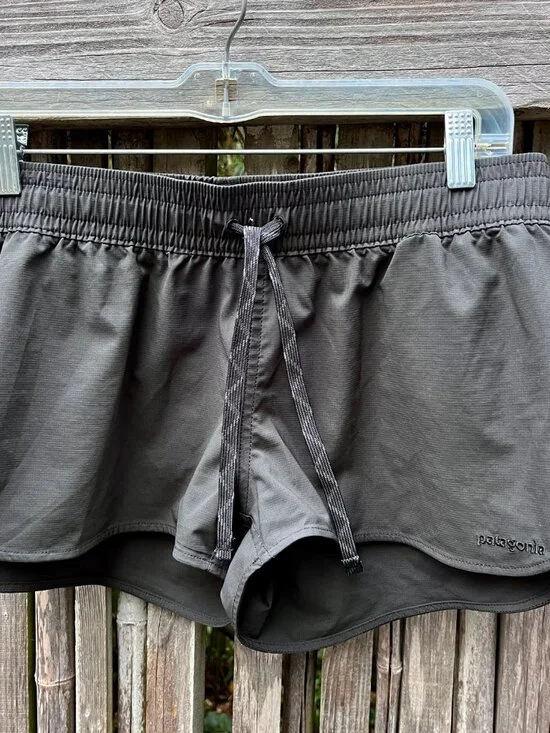 Patagonia Women's Stretch Board Shorts sz S black