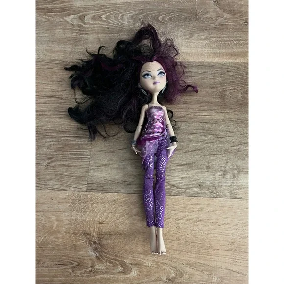 Ever After High Raven Queen Doll Purple Black Hair Metallic Outfit Mattel‎