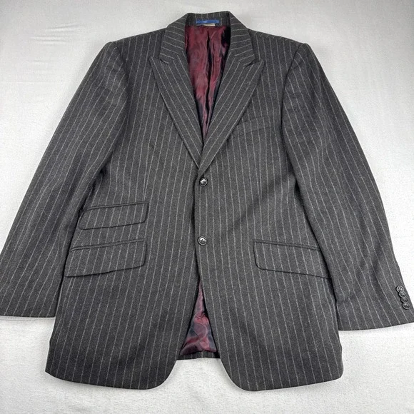 Banana Republic Wool Nylon Blend Chalkstripe Dark Gray Blazer 44R Peak Lapel
