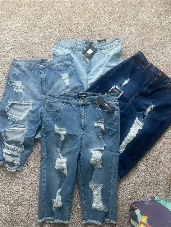 Fashion Nova Distressed Shorts bundle, Light to Dark Blue, size 1X