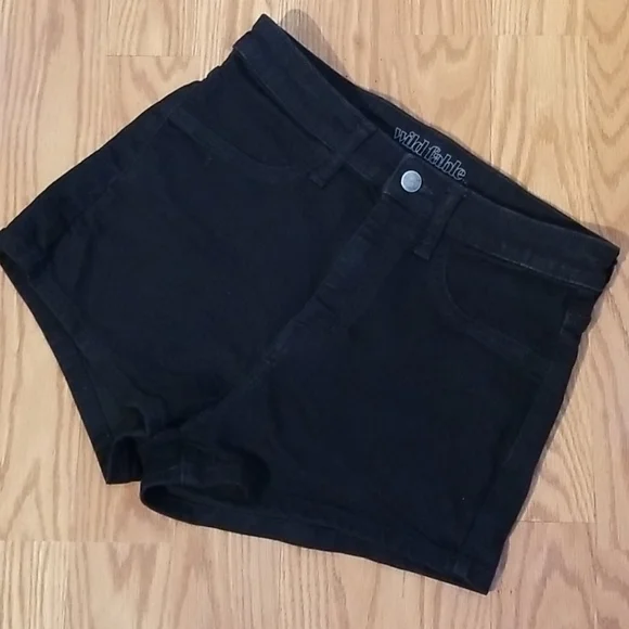 Black‎ wild fable shorts 8/29reg high waisted