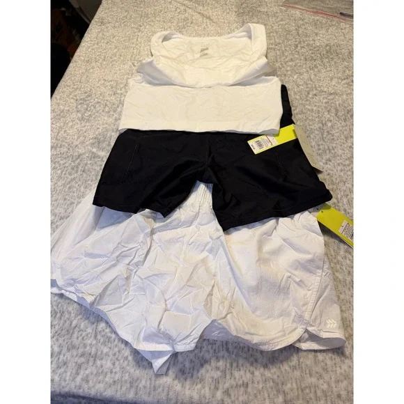 A New Day‎ Womens Athleisure Tank Top & all in motion Shorts x2 pair Size L NWT