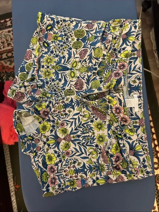 H&M Floral Print Women's Shorts in Blue, Yellow, Pink
