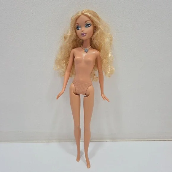 2003 Barbie My Scene Hanging Out Kennedy Doll Nude W/ Earrings & Necklace