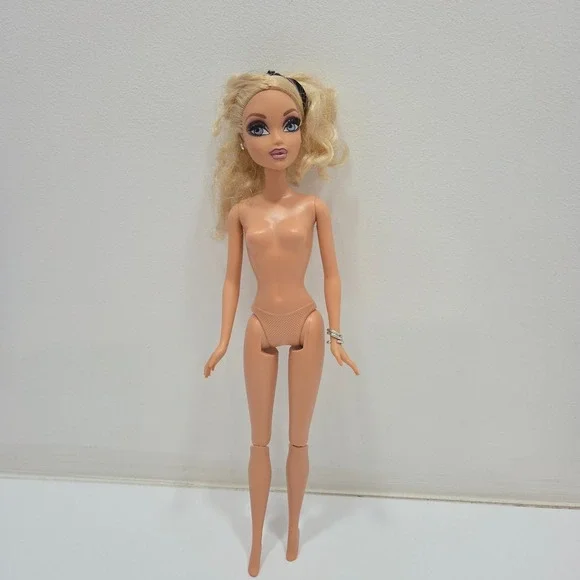 My Scene Night On The Town Barbie Rooted Eyelashes Nude Doll Bracelet & Headband
