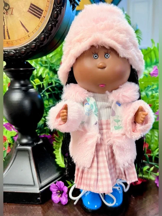 NWT-Mia 9”, 23 cm, 1/8 Scale Potato Doll with Accessories