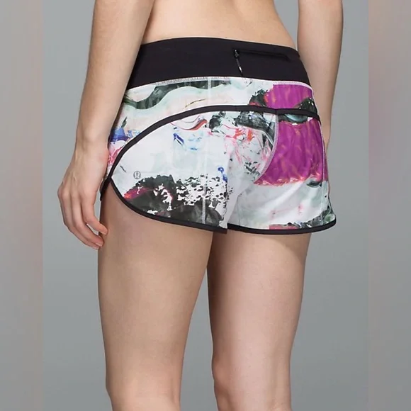 🩷 Lululemon Speed Short *4-way stretch 🩷