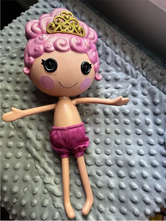 Lalaloopsy sew royal princess party crumpet hearts full size doll 13” doll