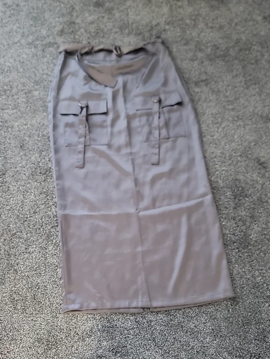 Forever 21 Taupe Satin Pencil Skirt with Front Flap Pockets