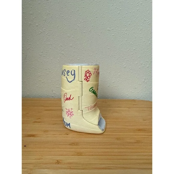 American Girl McKenna Leg Cast Doll Accessory 18