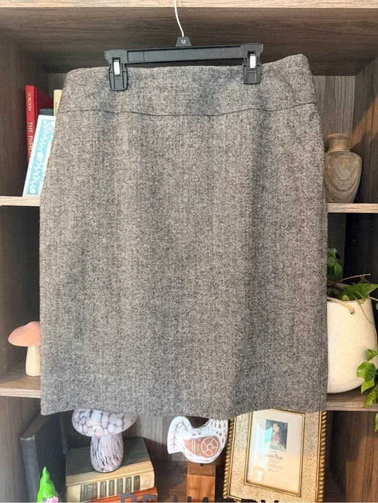 Banana Republic Gray Tweed Pencil Skirt