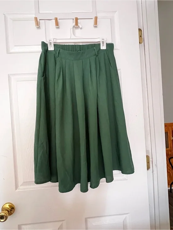 ModCloth Forest Green Pleated Midi Skirt