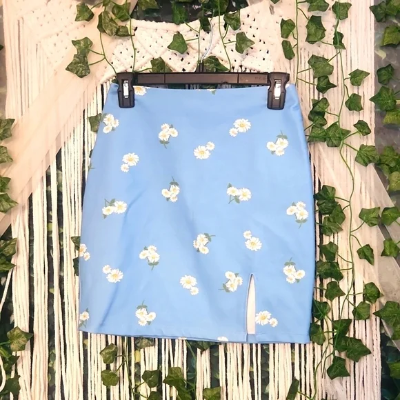 Rue 21 Baby Blue Flower Print Skirt