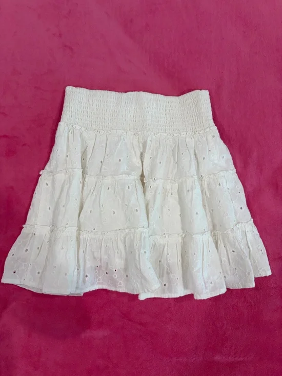 American Eagle Outfitters White Eyelet Tiered Mini Skirt