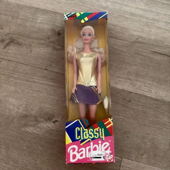 #62333 NRFB Mattel Philippines Classy Barbie Doll Foreign Issue 1997 RARE VTG