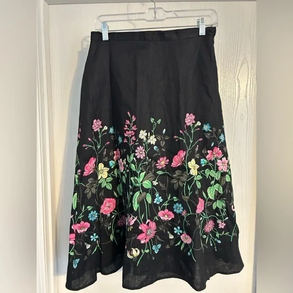 SilkLand black A-line linen skirt featuring multicolor floral embroidery size 4