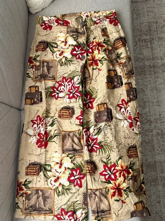 Floral Travel-Print Maxi Skirt in Beige and Red