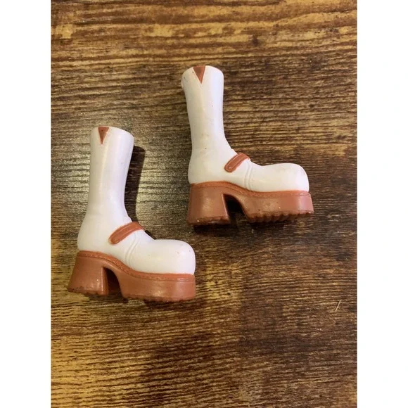 Bratz Cloe 1st Edition Chloe Doll Tall White And Brown‎ Boots Shoes