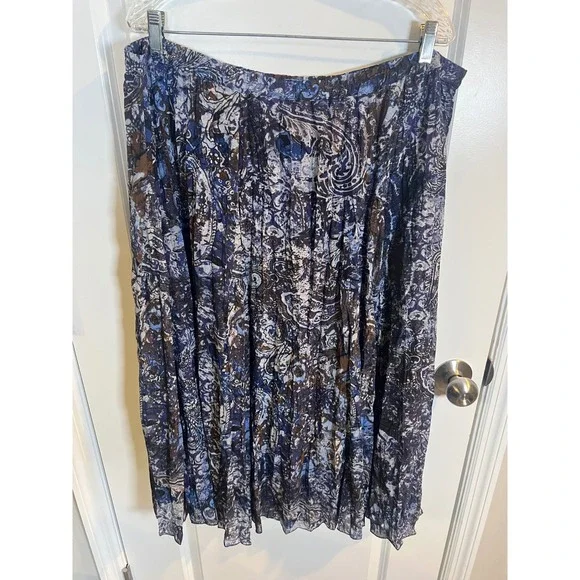 Chico's‎ Women Skirt Paisley Pleated Chiffon Blue Size 3
