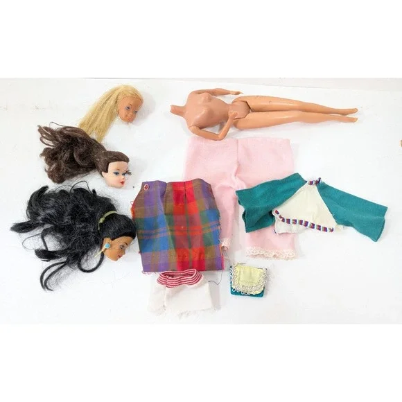Vintage Barbie Doll Parts Clothing‎ 1966 - 2000