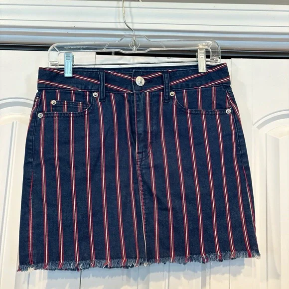 American Eagle‎ Red Stripe High Rise Denim Mini Skirt Size 4