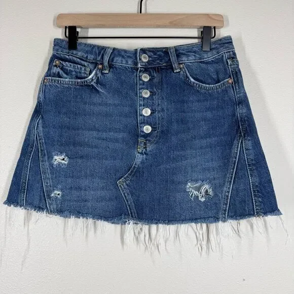 Free People Distressed Denim A Line Mini Skirt Frayed Edge Hem Women’s Size 30