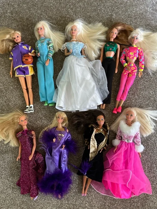 Barbie Doll Lot - VTG 90’s with loads of clothes & accessories