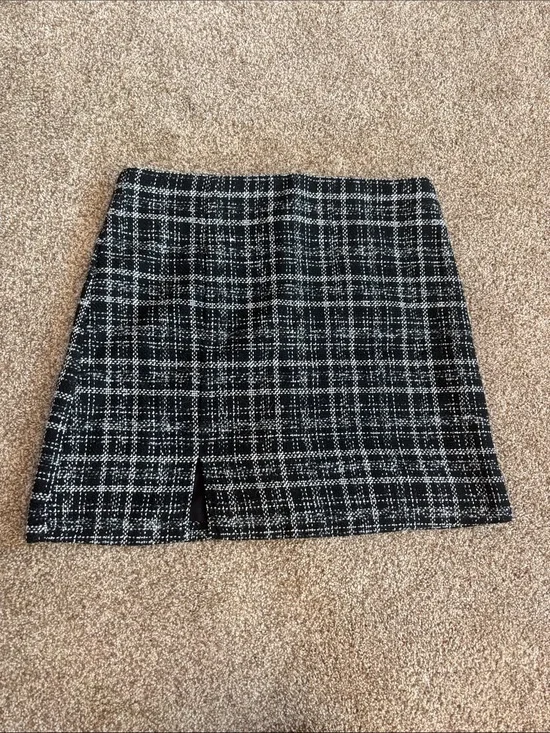 Time and Tru Black and White Plaid Mini Skirt with Front Slit
