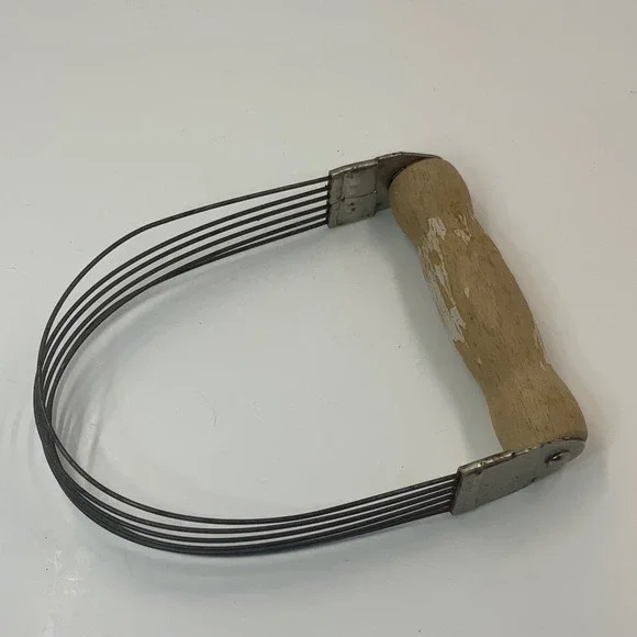 Vintage Androck Pastry Blender Wooden Handle‎ 5 Wire Dough Cutter Made in USA