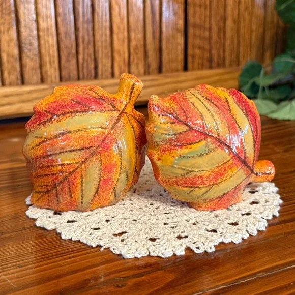Leaf Salt and Pepper Shakers Set Orange Excellent Fall Harvest Decor