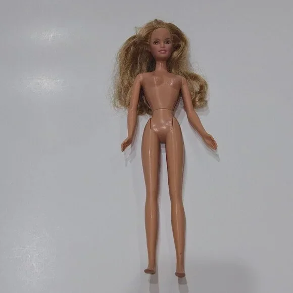 Barbie Doll Wavy Blonde Hair Swivel Waist Blue Eyes Pink Lips Nude Mattel 1995