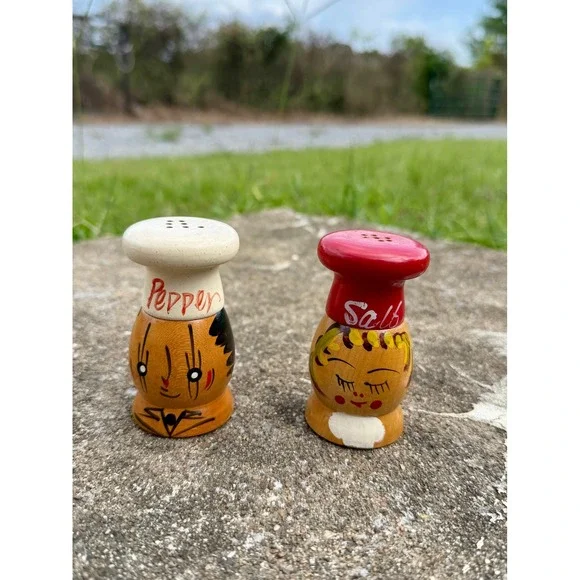 Vintage Japan Wooden Chef Salt and Pepper Shakers Hand Painted Mid Century MCM