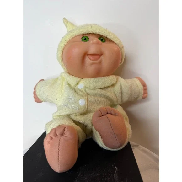 Cabbage Patch Kids Play Along 2004 Baby Doll Green Eyes Yellow Pajamas PA-5 N