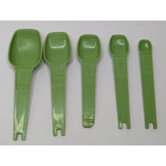 Vintage Tupperware Avocado Green Measuring Spoons Set 5‎ Pc Retro Kitchen...