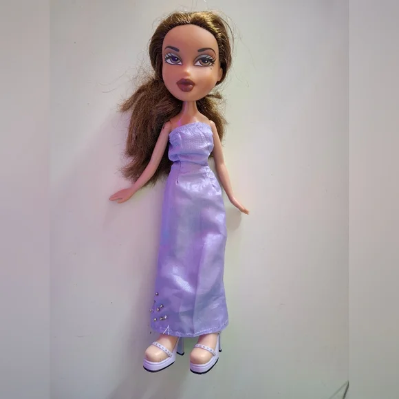 Vintage 2001 Bratz Doll Yasmin xpress It toy