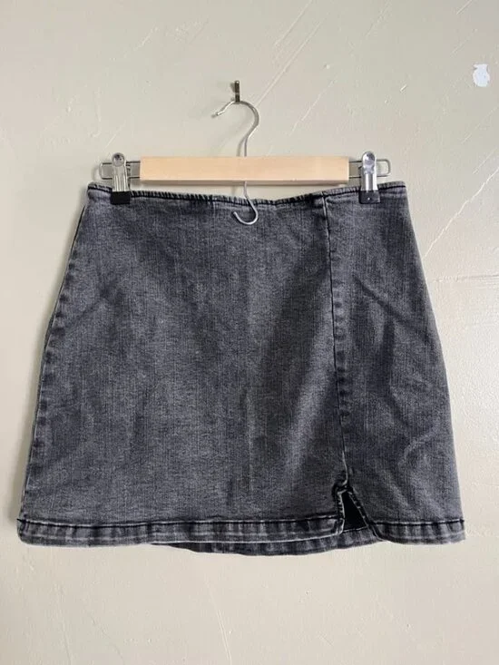 Gray denim mini skirt