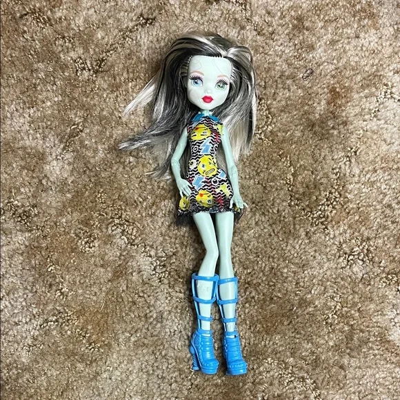 Monster High CFC61 Original Ghouls Collection Draculaura Doll‎