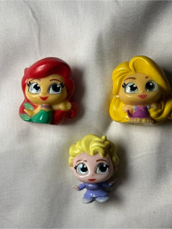 Disney Doorables Princess Lot of 3 Ariel Rapunzel Elsa Mini Figures Toy Bundle