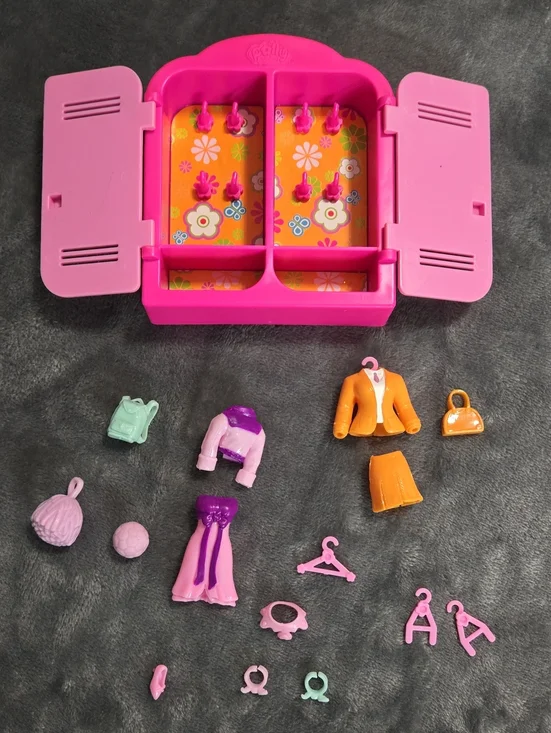 2006 Polly Pocket Pink Locker And Accessories