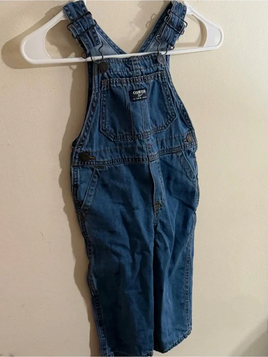NWOT OshKosh Size 2T Unisex Blue Classic Denim Overalls
