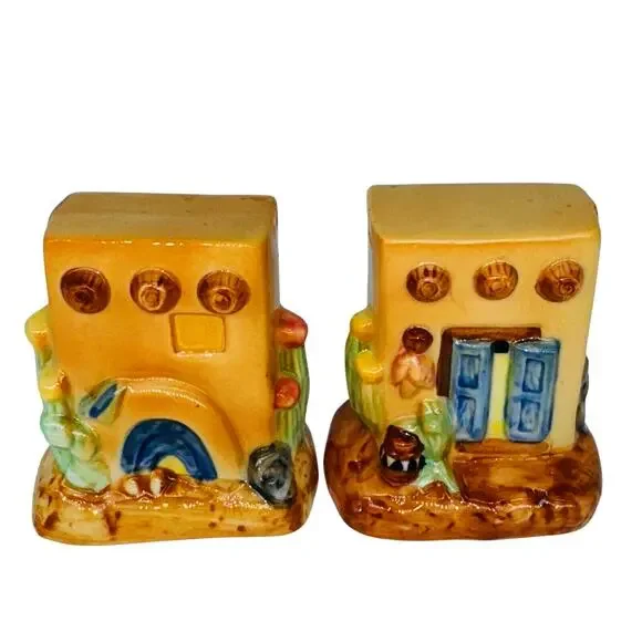 Vintage Adobe Pueblo House Salt And Pepper Shakers Southwestern Santa Fe Aztec N
