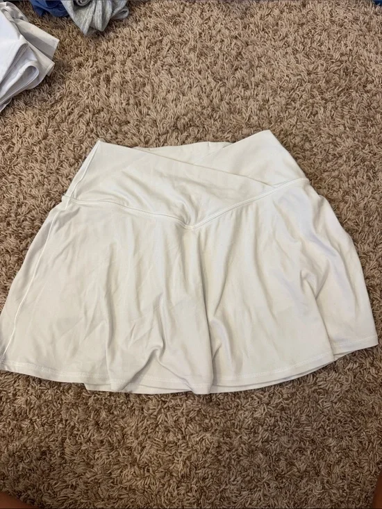 White V-Waist Active Skater Skirt
