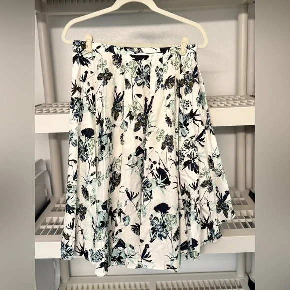 Jason Wu Floral Print Knee Length Skirt Ruffle Embellishment Slit Pockets Size 8